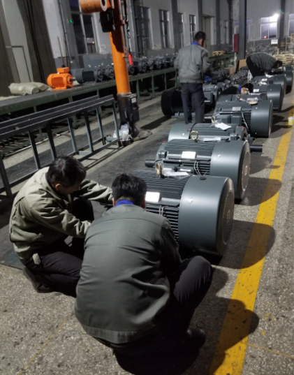 油田專用超高效電機(jī) 油田專用超高效電機(jī)